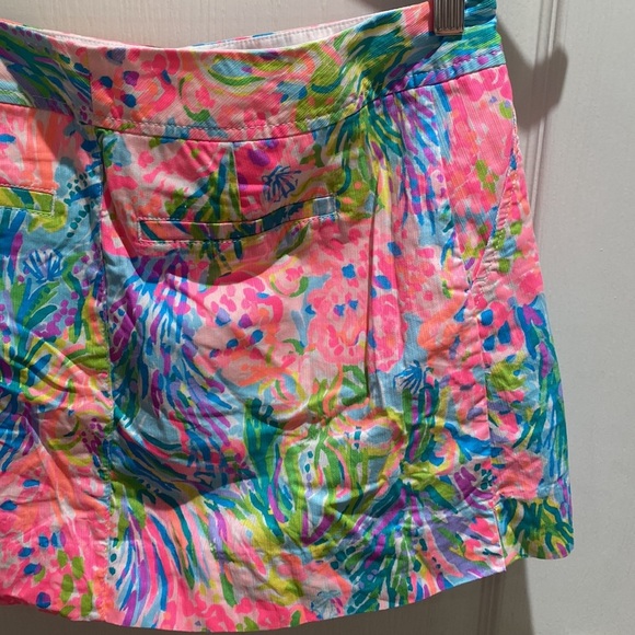 Lilly Pulitzer Nicki Skort in Multi Fan Sea Pants - Picture 7 of 8